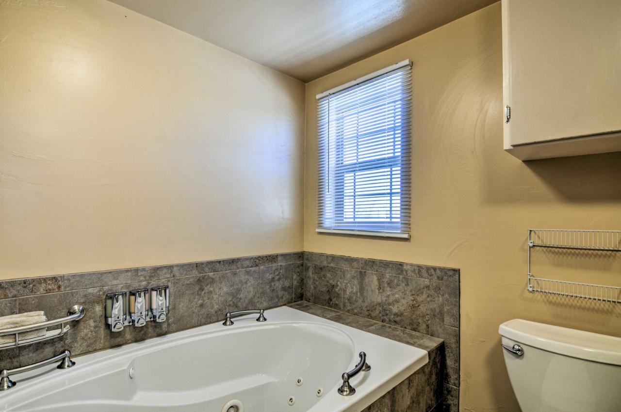Cozy Home With Canyon Views 2 Mi To Grand Staircase Henrieville 외부 사진